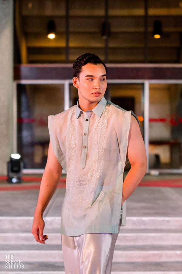 Male model wearing a modern barong Tagalog designed by Josip Tumapa at Dumaguete Fashion Show