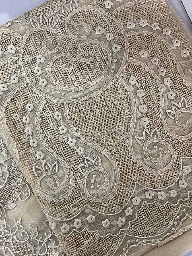 Pure piña fabric fully handmade, with calado floral embroidery and uneven pineapple fiber texture