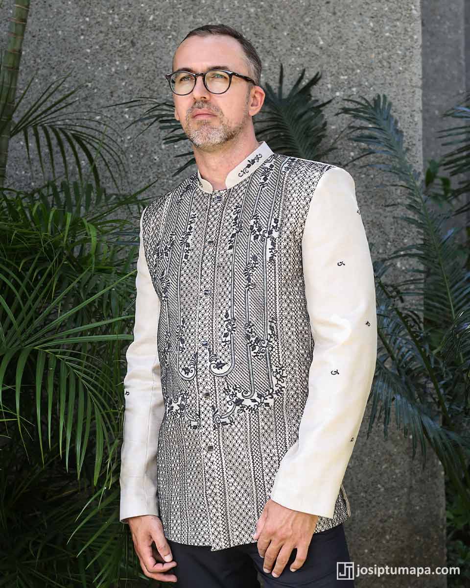 Man wearing a Full Custom Calado Barong Tagalog with black calado ornament